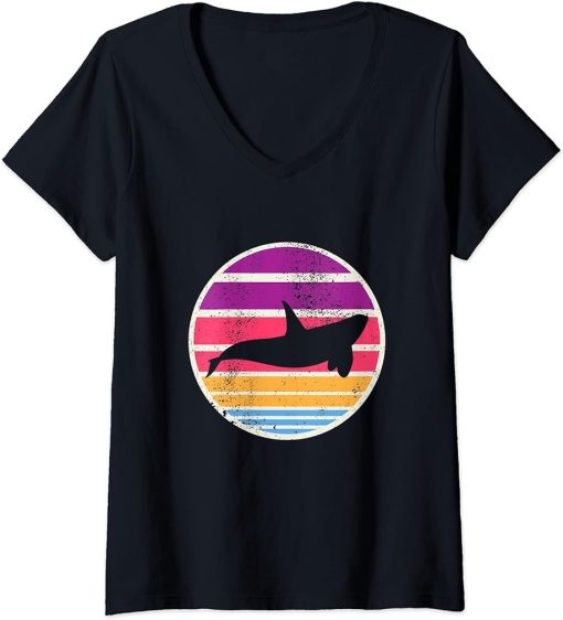 Womens Vintage Retro Distressed Orca Whale Sunset Men Women Kids V-Neck T-Shirt